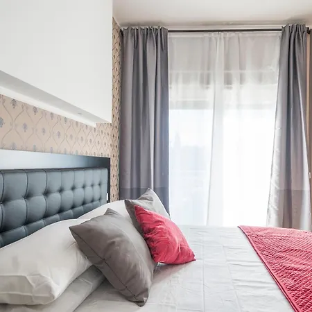 Happy In Bed & Breakfast 3*