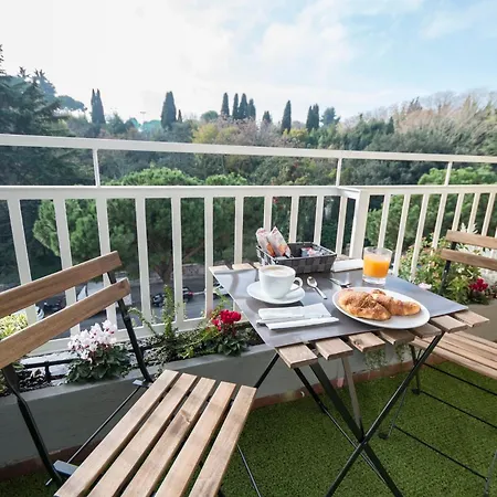 Bed & Breakfast Happy In 3*